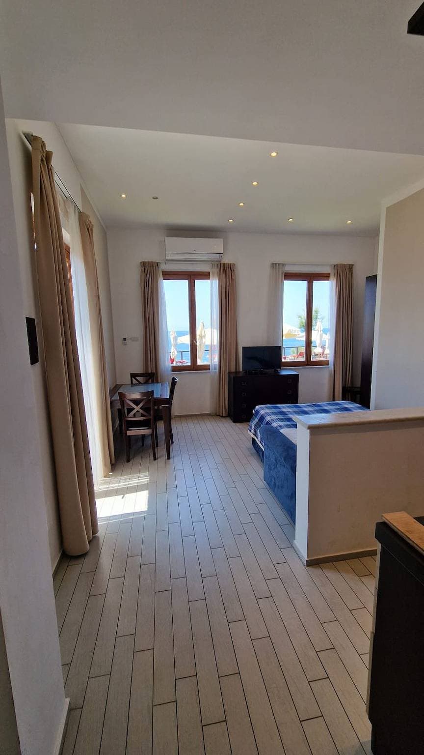 Foto 4 von 11: Risveglio vista mare 2