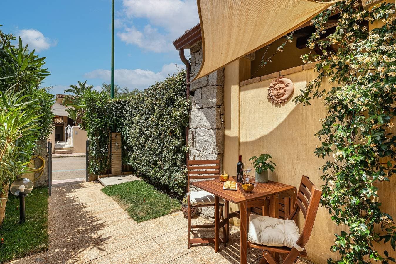 Foto 3 von 32: Ferienhaus "Raggio di Luna" mit WLAN, Klimaanlage, Balkon & Garten