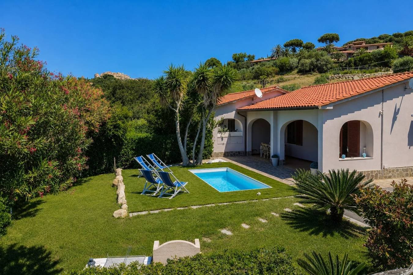 Foto 5 von 33: Villa für 6 Personen mit Garten