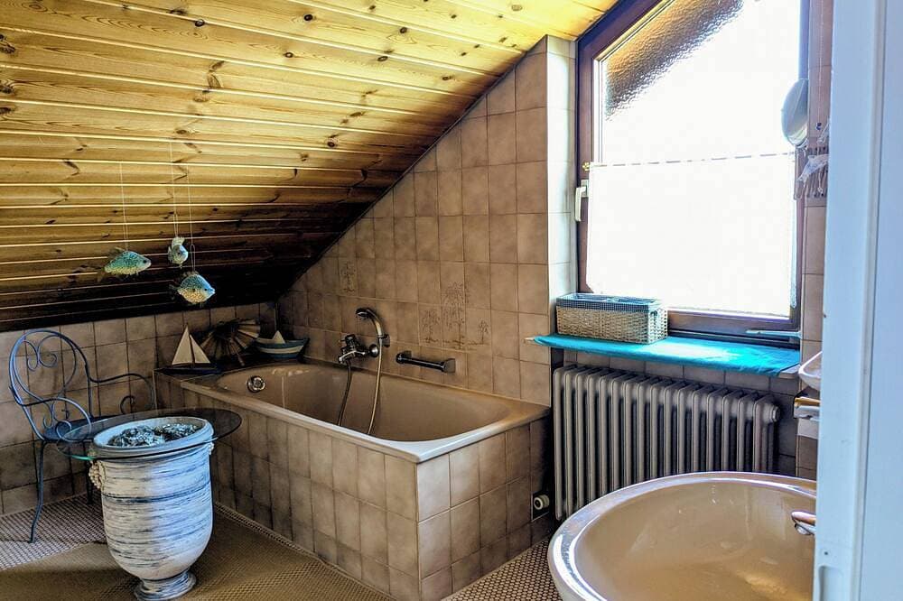 Foto 11 von 30: Gemütliches Haus mit großem, eingezäunten Garten 20 Min. vom Bodensee entfernt