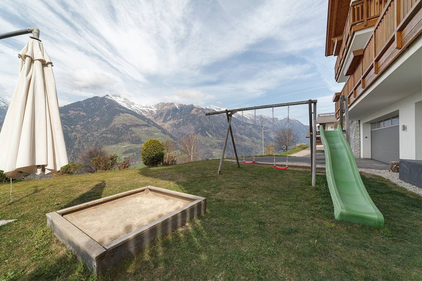 Foto 4 von 27: Ferienwohnung 'Thymian' mit Bergblick, privater Terrasse und Wi-Fi