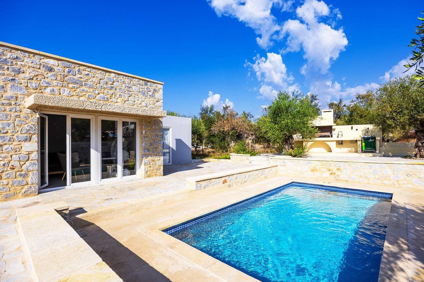 Foto 8 von 34: Villa für 4 Personen mit Garten