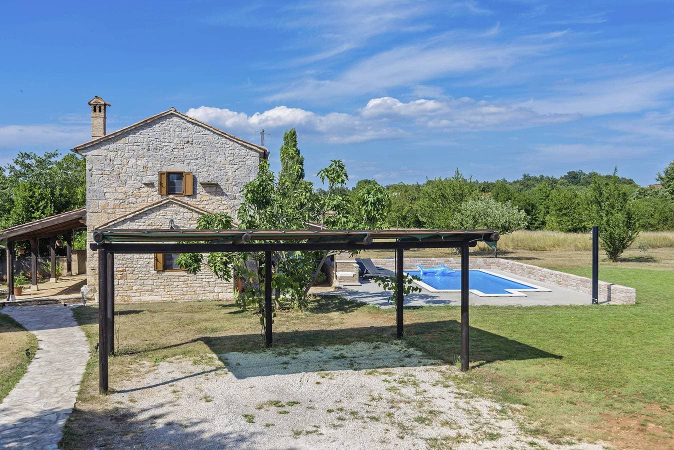 Foto 4 von 16: Ferienhaus Mariva * großer Garten, privater Pool, Grill, WLAN