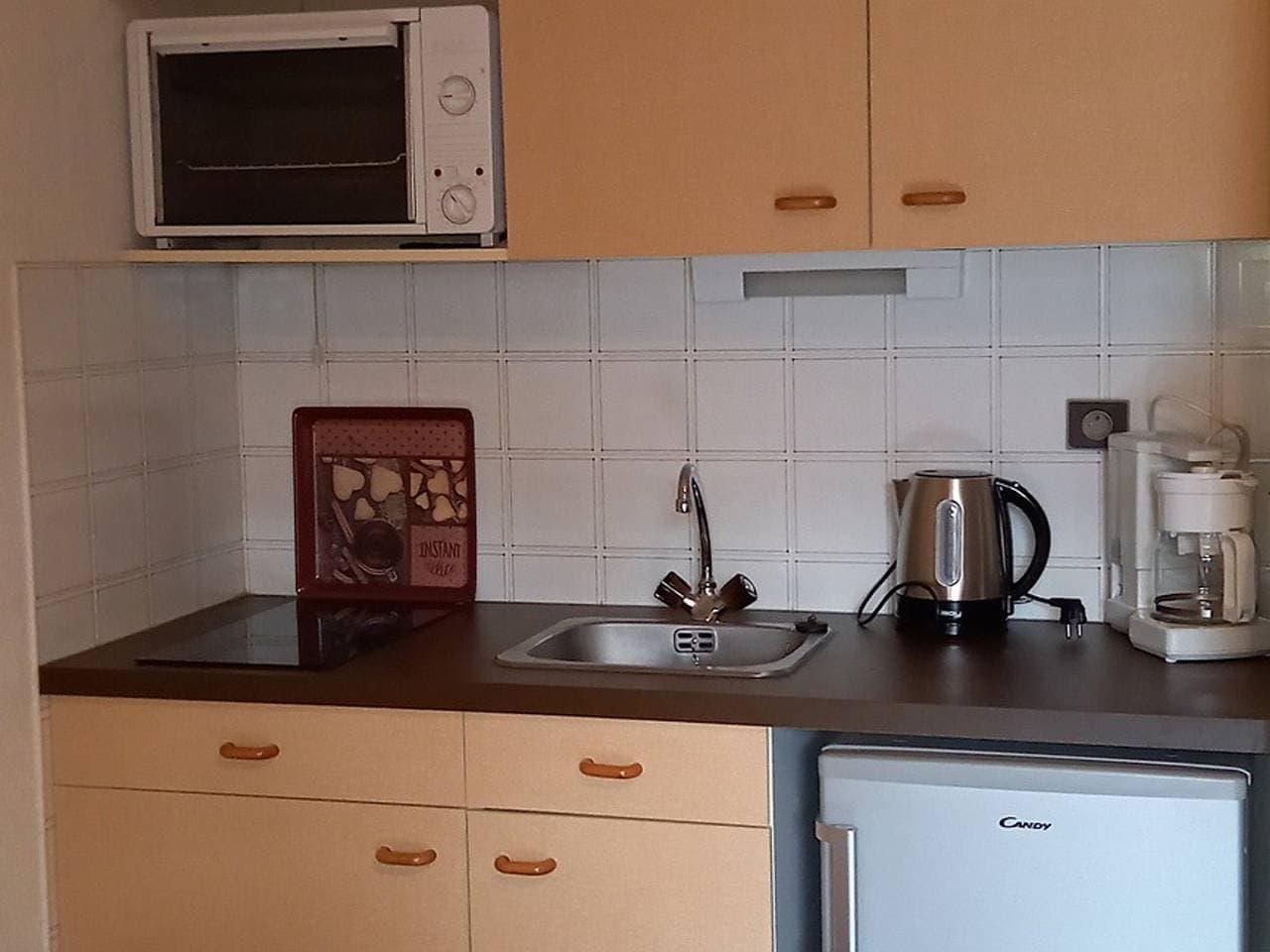 Foto 4 von 12: Gemütliches Studio mit direktem Pisten Zugang, Balkon mit Aussicht