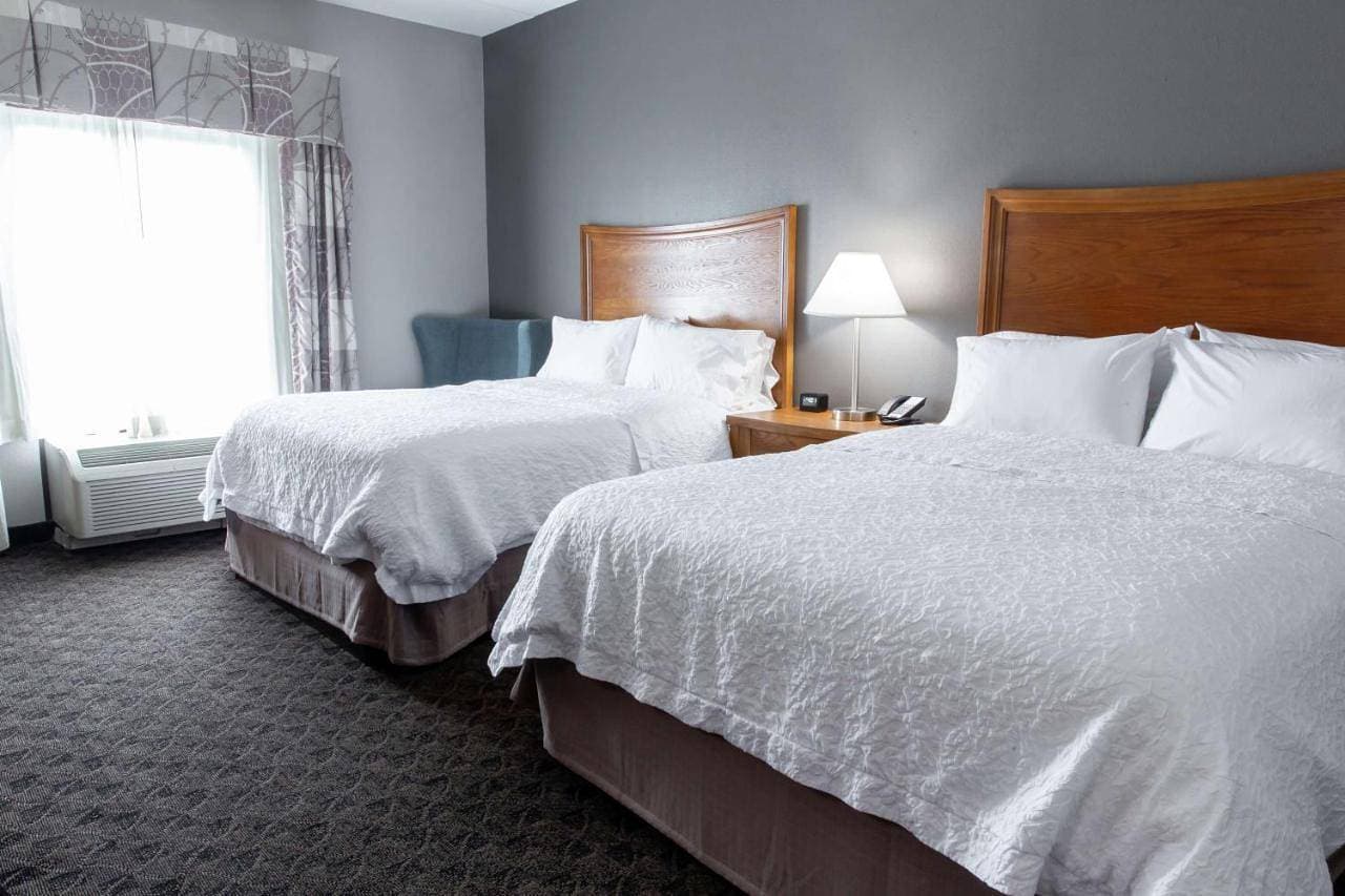 Foto 6 von 12: Room with Two Queen Beds - Non-Smoking