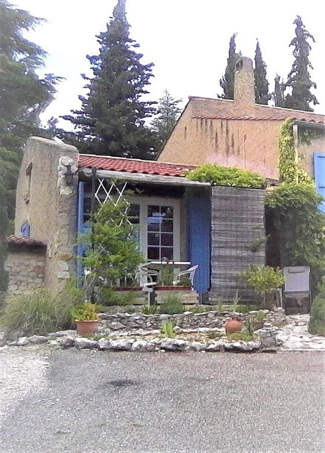 Foto 4 von 32: One-Bedroom House