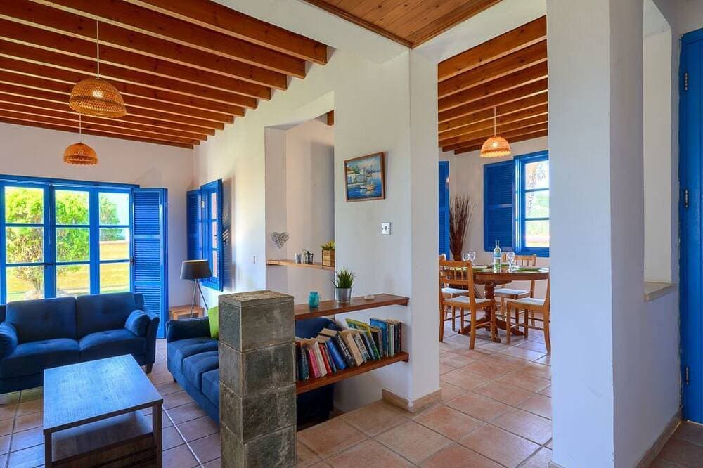 Foto 8 von 30: Schönes Ferienhaus mit Balkon in Polis Chrysochous