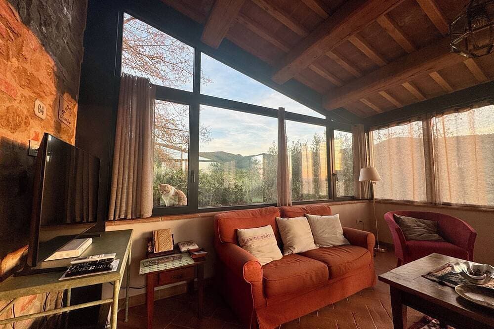 Foto 9 von 27: Leccino Honey Moon Haus mit Pool und Jacuzzi, AC, WIFI Bio-Küche Garten