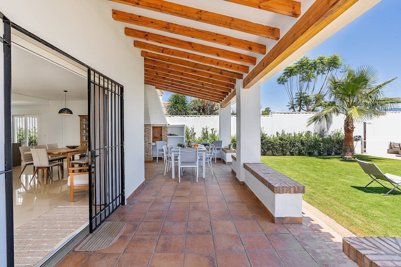 Foto 10 von 26: Villa "Las Arenas" mit Meerblick, privatem Pool & WLAN