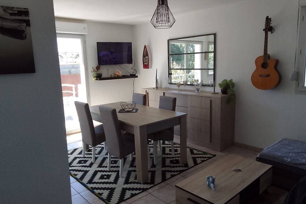 Foto 10 von 14: \"Les Baigneurs\" Apt 3 * very quiet in resi 2 bedrooms and balcony. Private parking lot