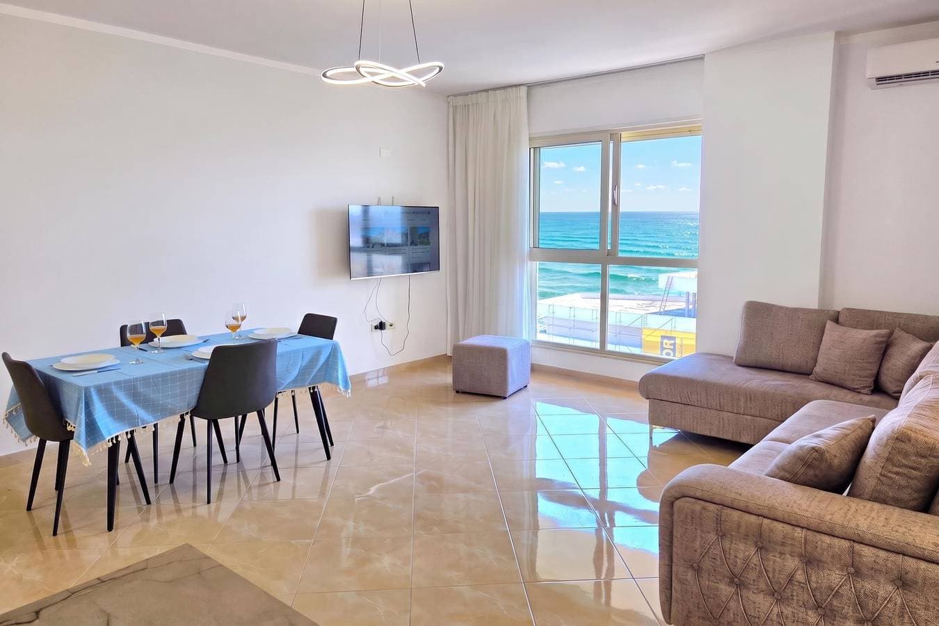 Sea View Apartment in Durres Beach 100 1