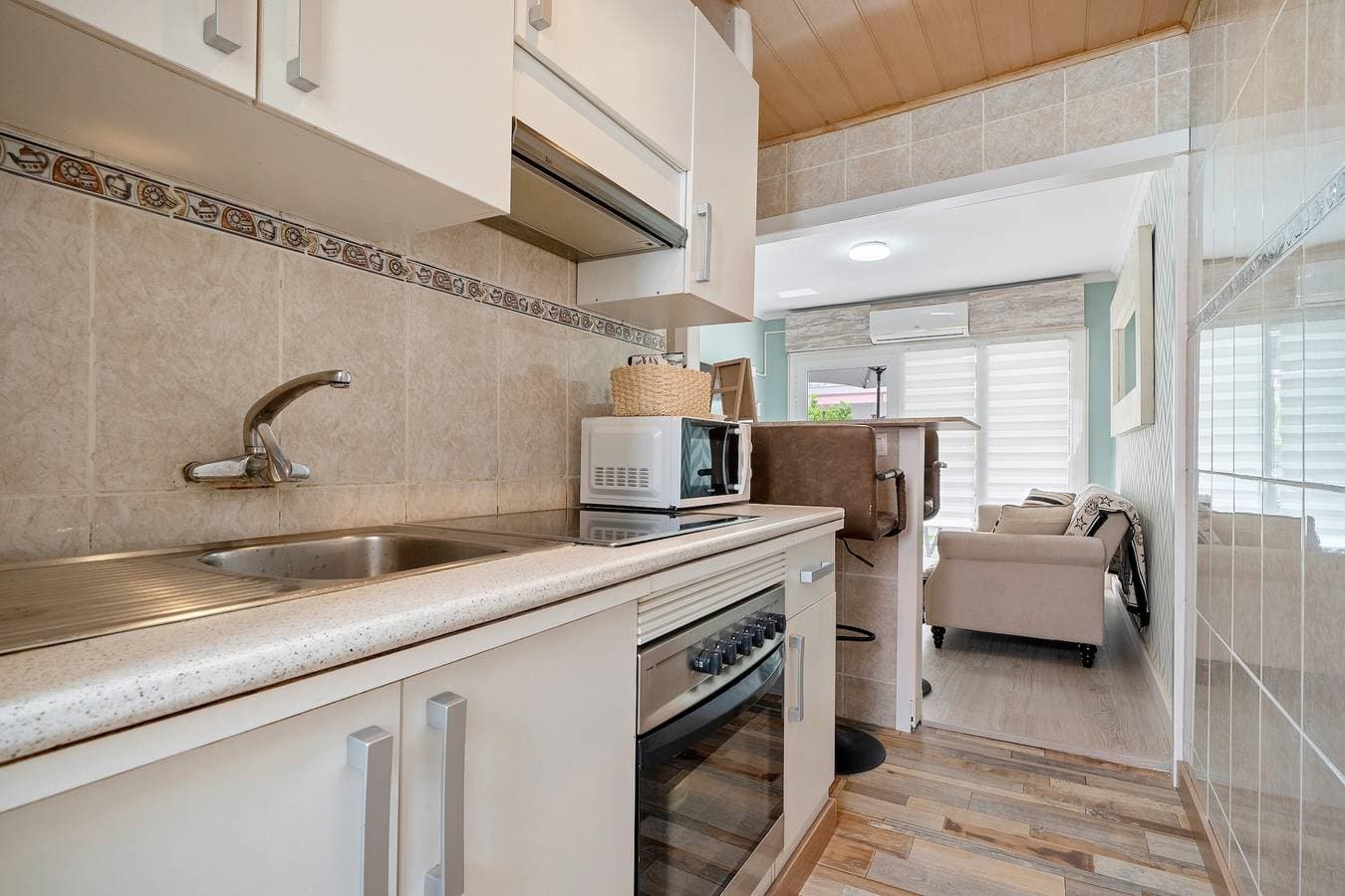 Foto 7 von 15: Ferienwohnung 'Petit Salou' mit Balkon, WLAN und Klimaanlage