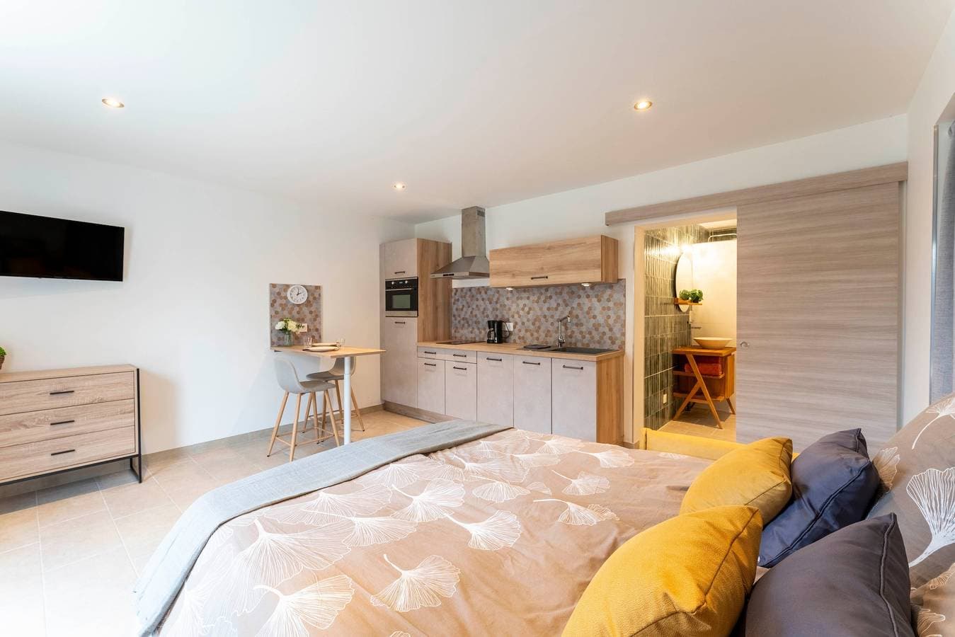 Foto 9 von 25: Studio-Apartment 'Marquet' mit Gemeinschaftsgarten und Klimaanlage