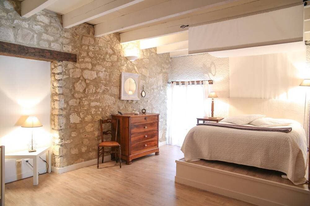Foto 6 von 30: Abeille-Doppelzimmer-Eigenes Badezimmer-Superior-Gartenblick