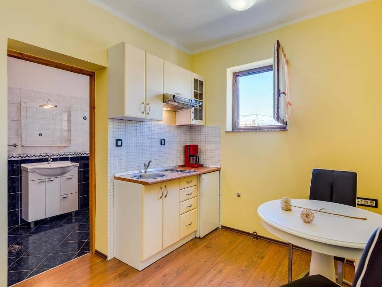 Foto 5 von 22: Gemütliches Apartment in Obrovac mit Whirlpool