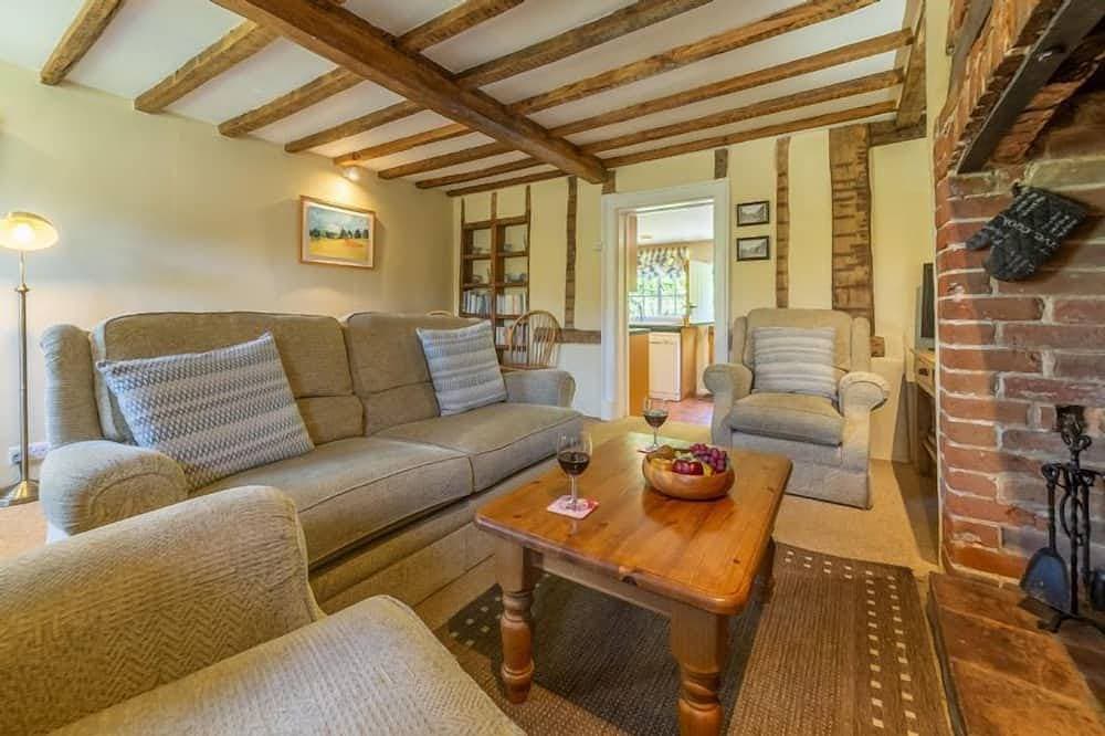 Foto 12 von 26: Das Holly Cottage ist ein denkmalgeschütztes Anwesen im Dorf Huntingfield.