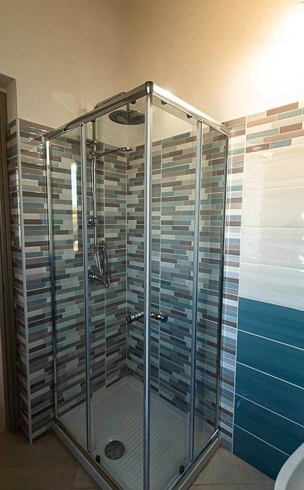Foto 6 von 10: Double Room with Private Bathroom
