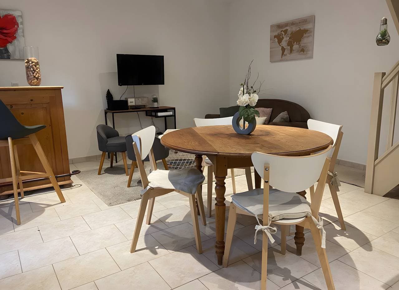 Foto 2 von 21: Ferienhaus 'L'orchidée Au Bord De L'eau' mit privater Terrasse, Garten und WLAN