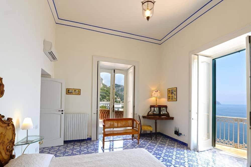 Foto 3 von 18: Herrliches Amalfi-Anwesen mit Blick auf das Meer, atemberaubende Aussicht, in der Nähe des Strandes