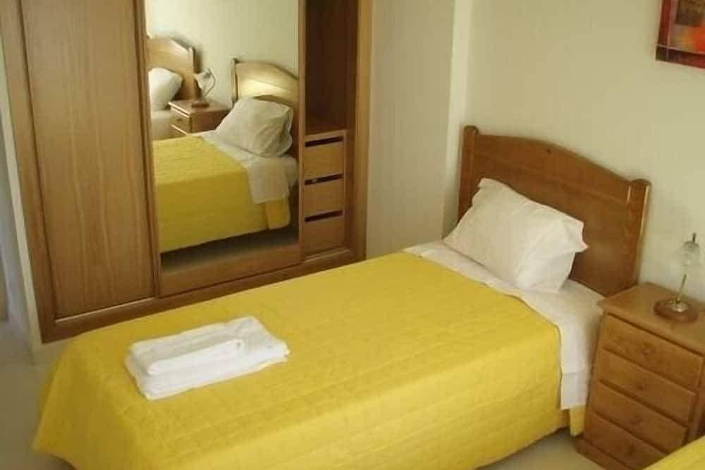 Foto 5 von 30: Villa with 10m x 5m Private Pool and Stunning Sea Views 2kms Beach