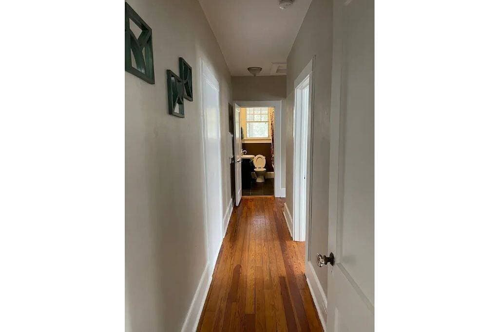 Foto 13 von 17: Spacious Murray Hill Getaway for One or Two