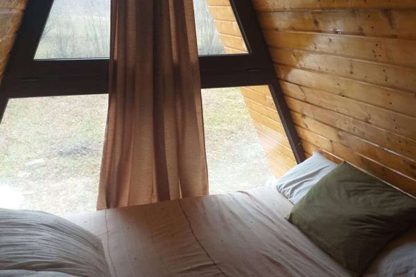 Foto 3 von 32: Blockhütte für 6 Personen mit Pool