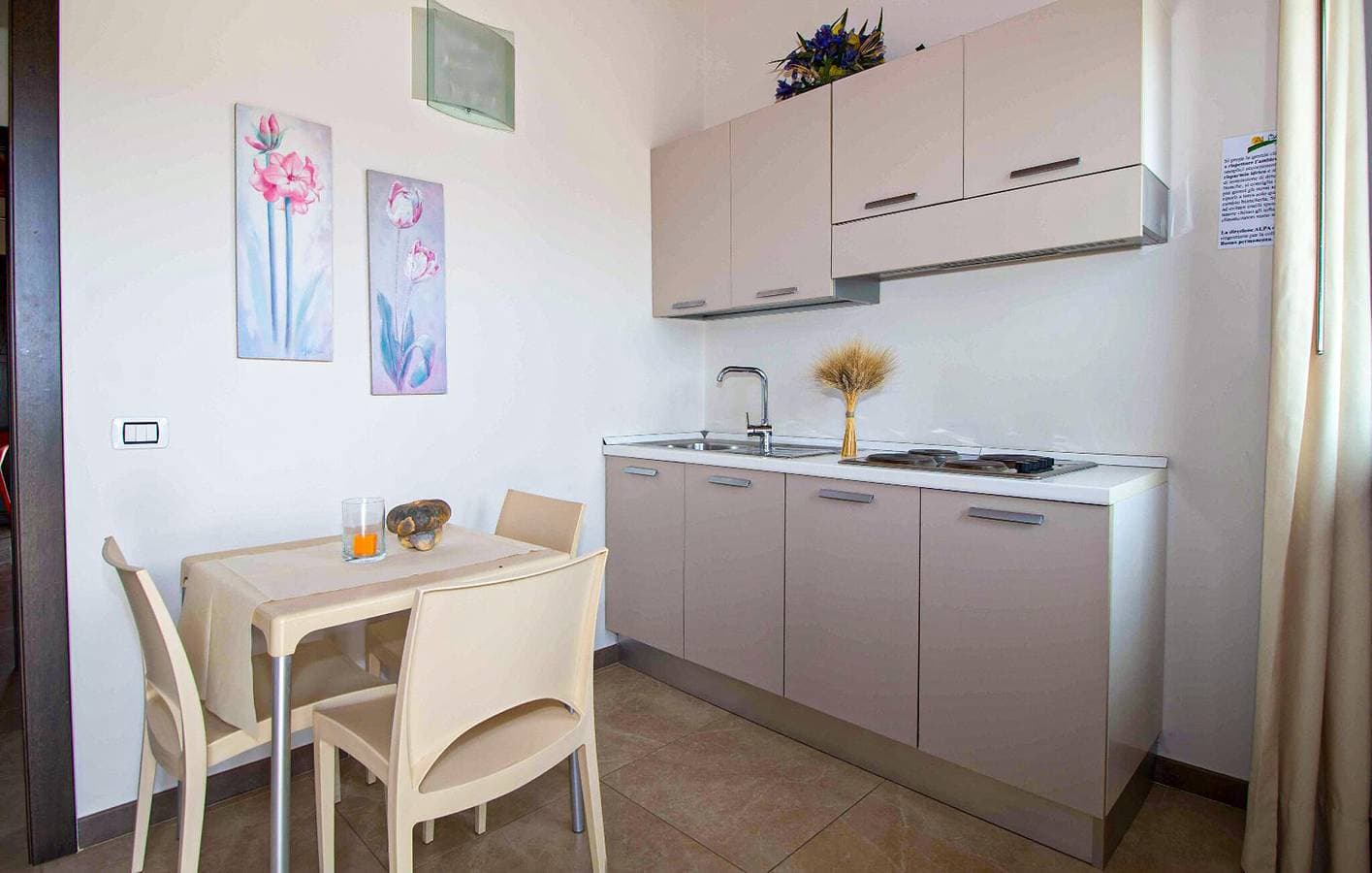 Foto 6 von 13: Luxuriöses Apartment mit AC, Pool, Parkplatz, Garten und Küche