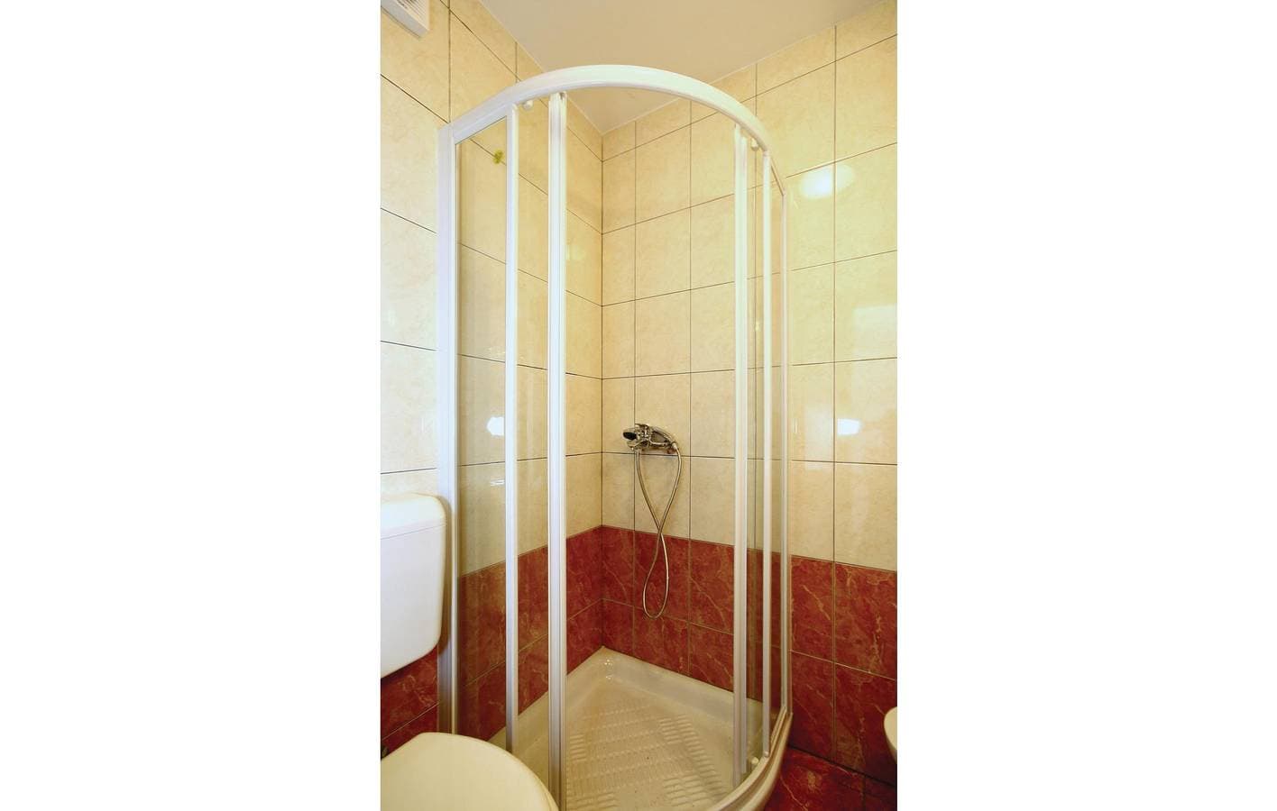Foto 13 von 16: Gemütliche 93 m² große Wohnung mit Terrasse, Garten und kostenlosem WLAN