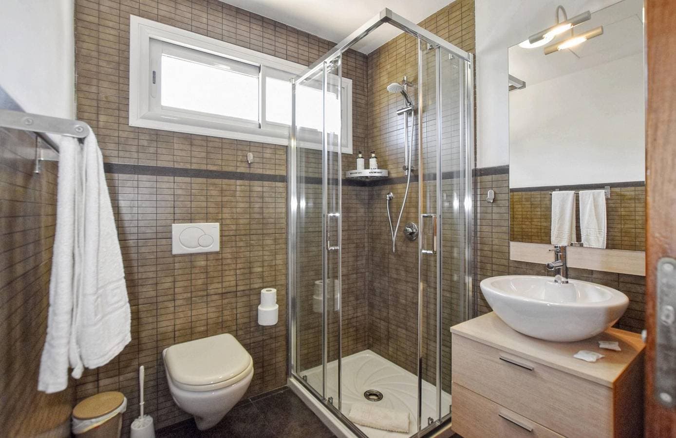 Foto 10 von 26: Ferienhaus 'Kanavayen Tres' mit Meerblick, WLAN und Klimaanlage