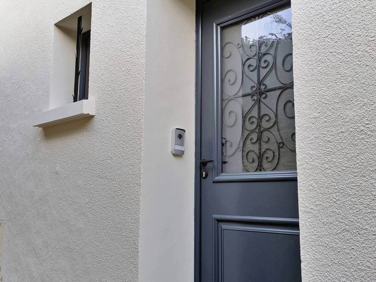 Foto 7 von 33: Gemütliche Wohnung in Laval, Parkplatz, für 4 Personen