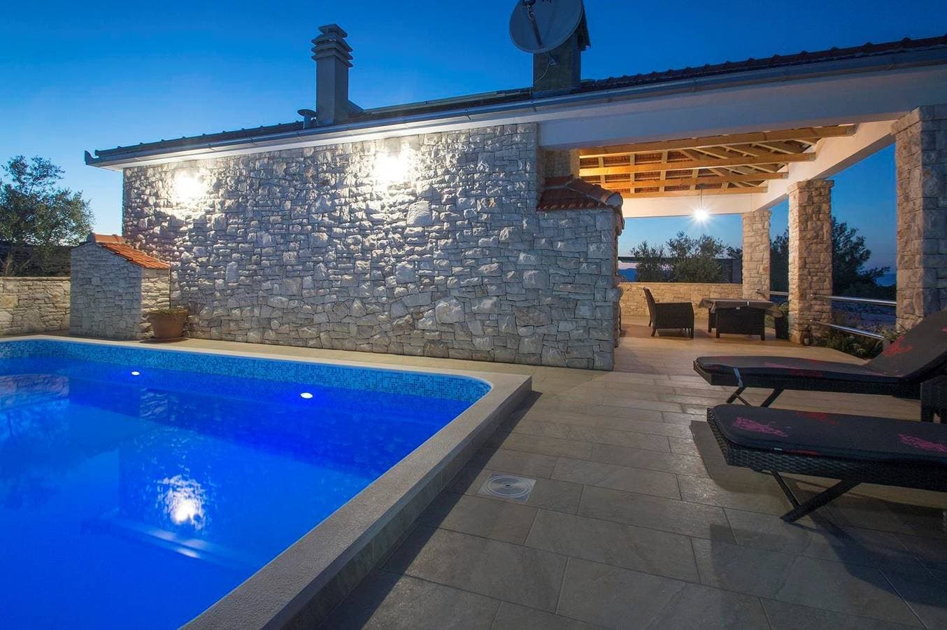 Foto 4 von 25: Schönes mediterranes Steinhaus mit Meerblick