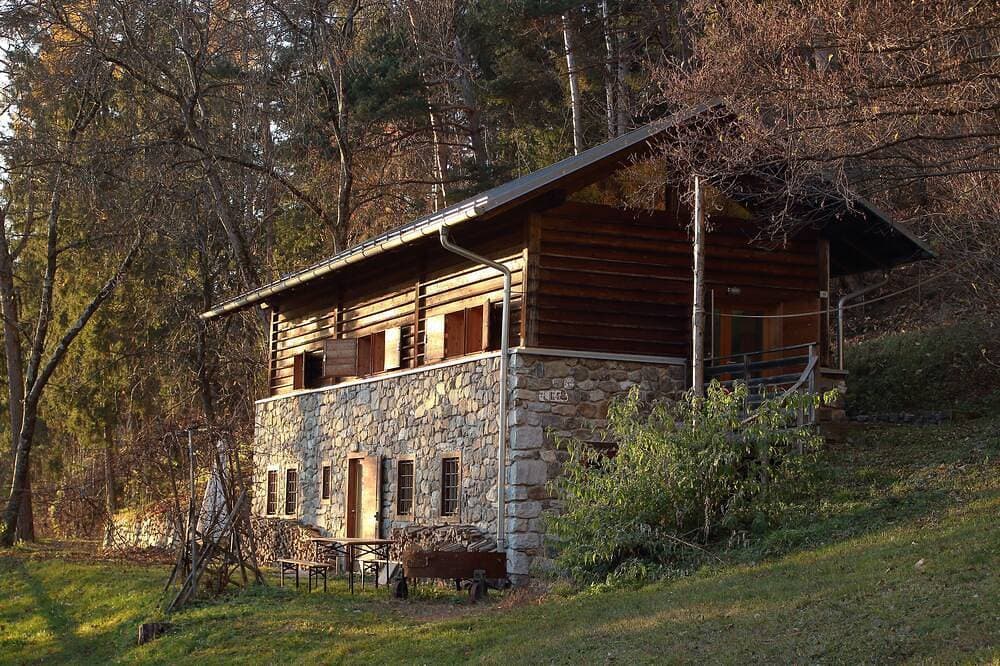 Trentino - Charmantes Ferienhaus am Waldrand mit Kamin, mitten in der Natur 1