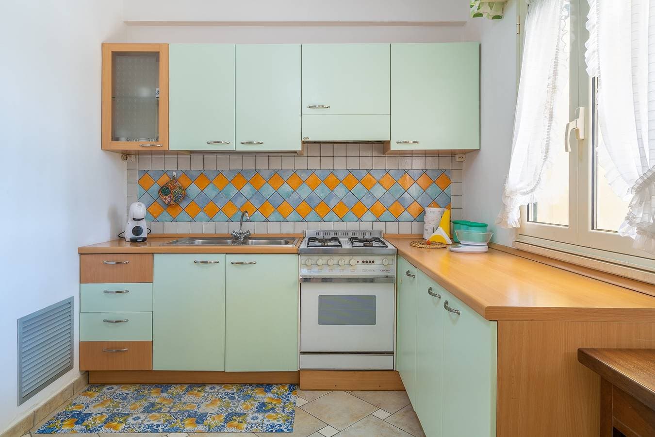 Foto 6 von 26: Ferienwohnung 'Lorenzo' mit Meerblick, Wi-Fi und Klimaanlage
