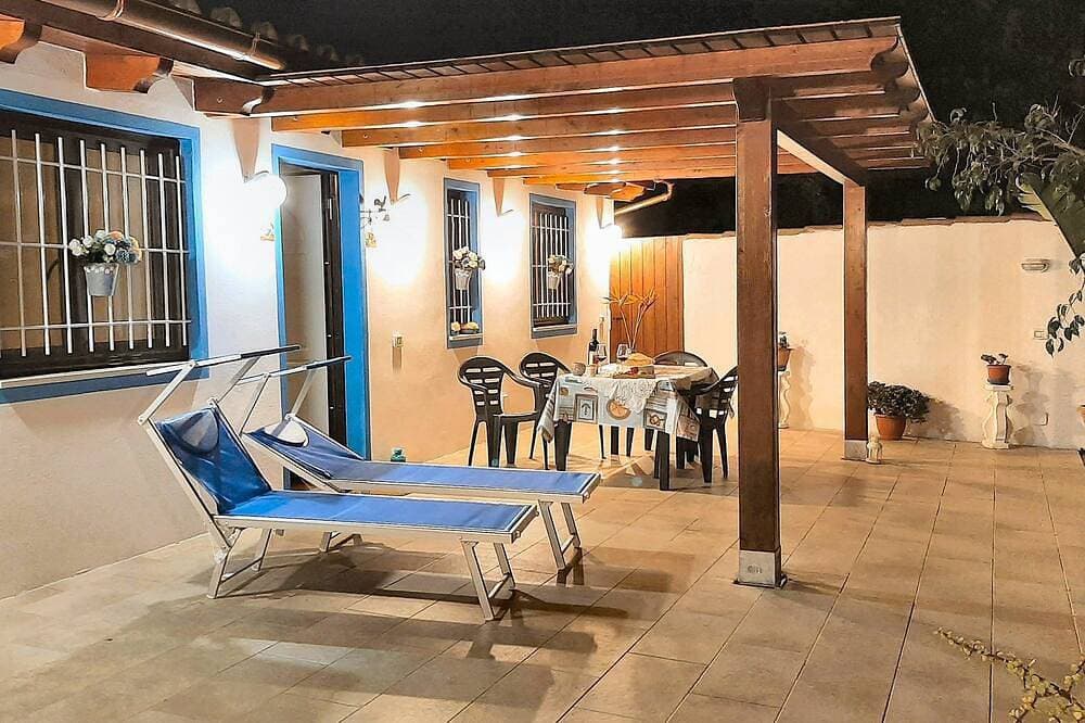 Herrliche Villa am Meer mit Innengarten. und Klima I.U.N.R5885 1