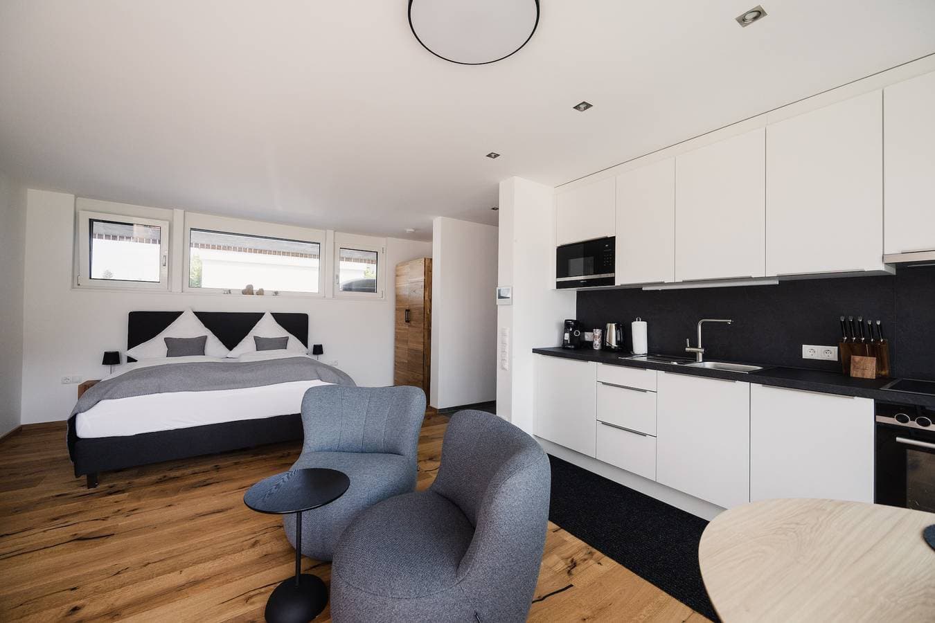 Foto 4 von 14: Ferienwohnung “ 1 Zimmer mit Terrasse”, privater Terrasse und WLAN