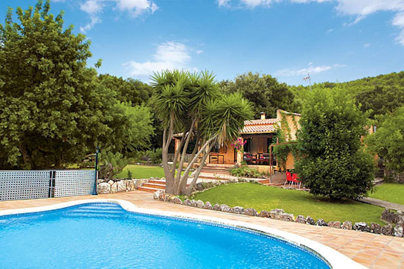 Foto 4 von 27: Finca Casa Porqueres mit Bergblick, Pool und WLAN