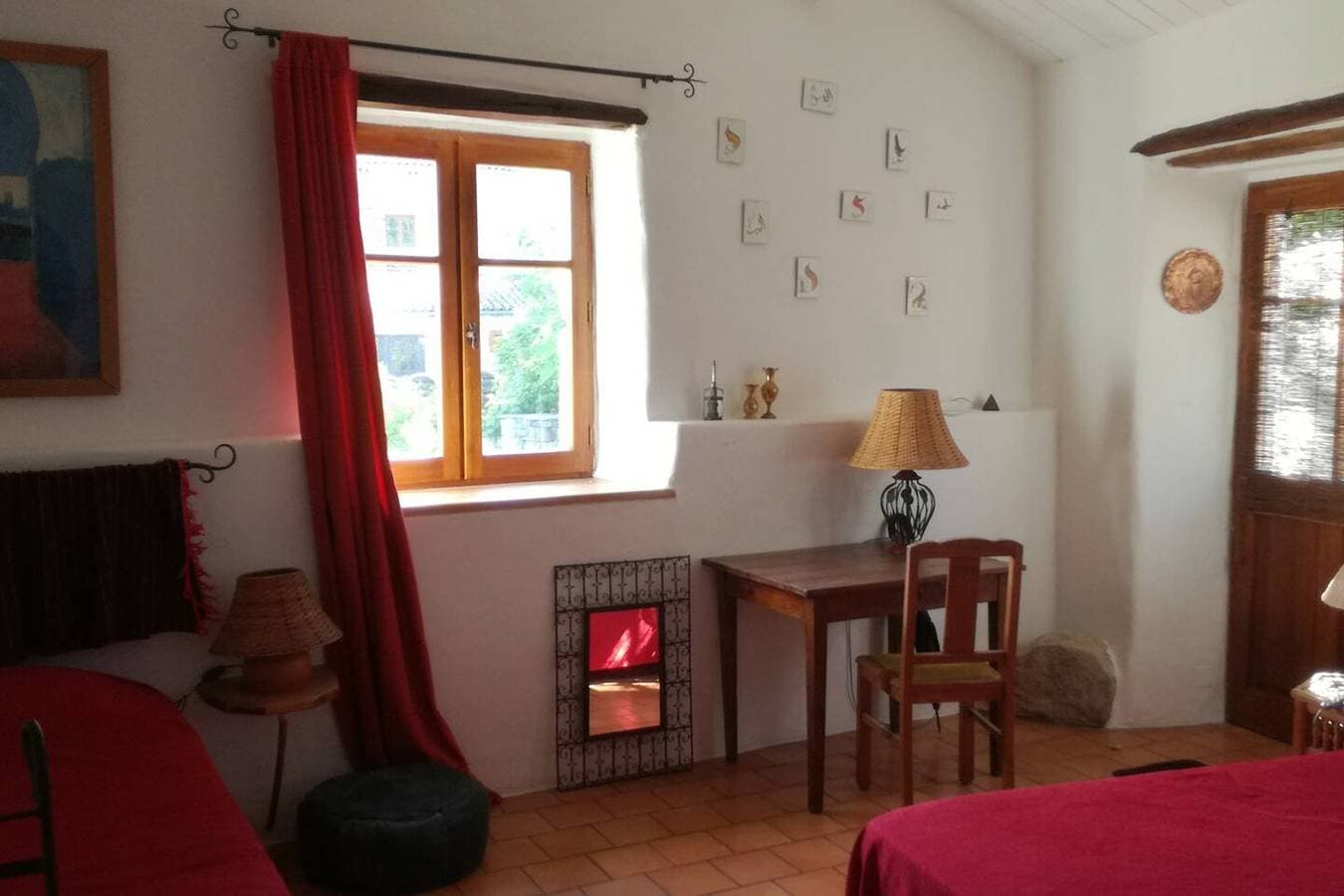 Foto 6 von 16: Charmantes Haus in Saint-Georges-de-Luzençon mit Jacuzzi