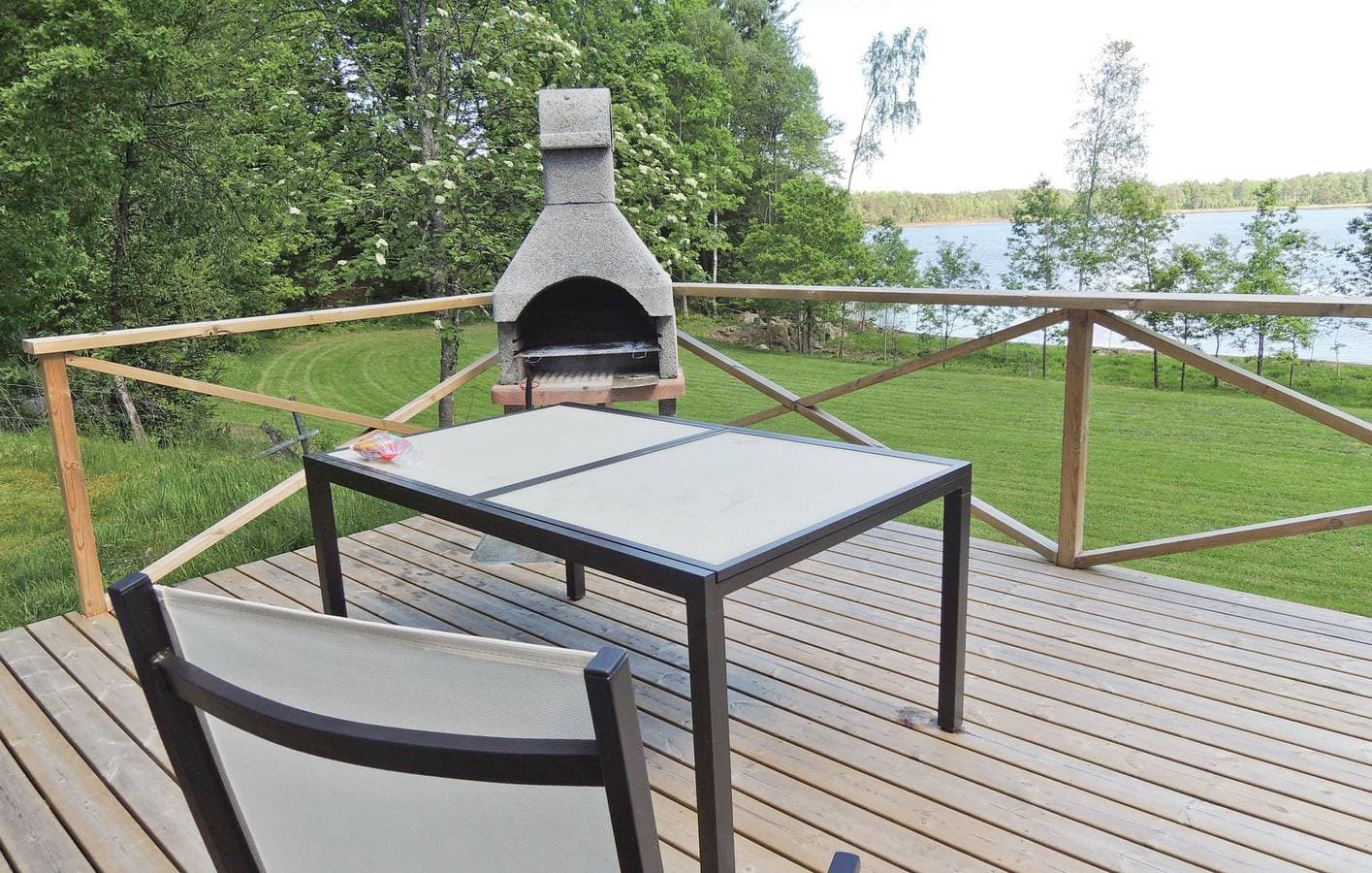 Foto 7 von 15: Ferienhaus für 4 Personen mit Seeblick