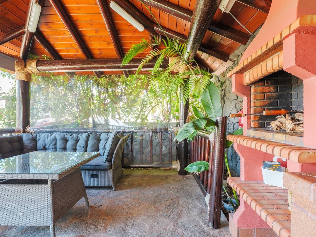 Foto 10 von 37: Ferienhaus für 4 Personen mit Pool