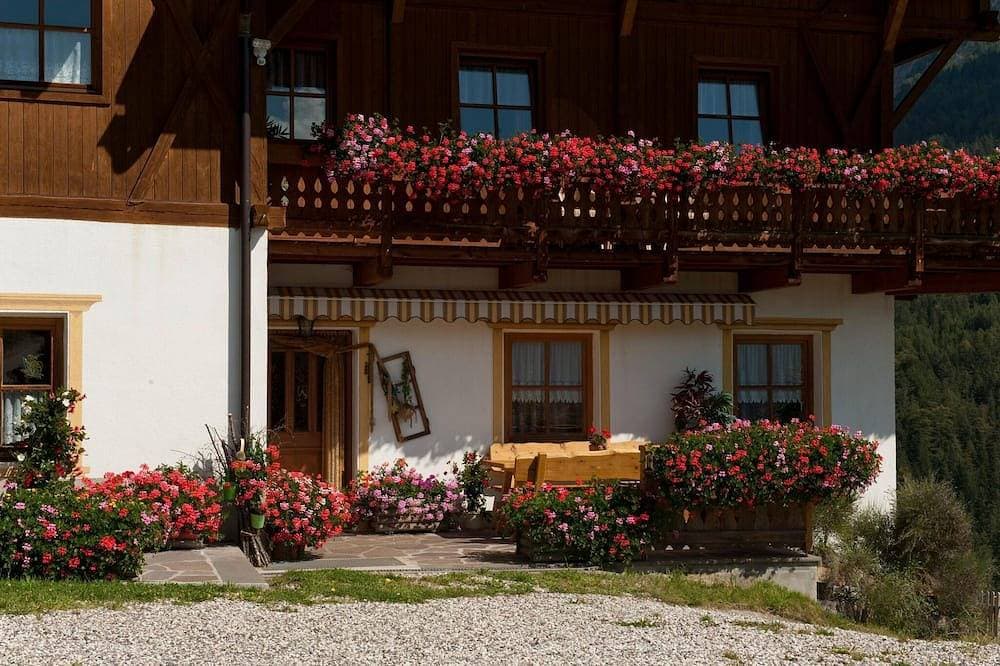 Foto 6 von 22: Berghütte im Villnöß mit Dolomitenblick