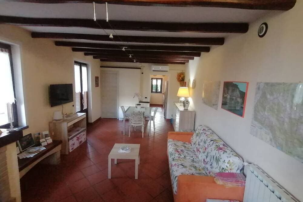 Foto 8 von 30: Ferienwohnung Anna, ein Paradies für Kinder, großer Garten, privater Parkplatz