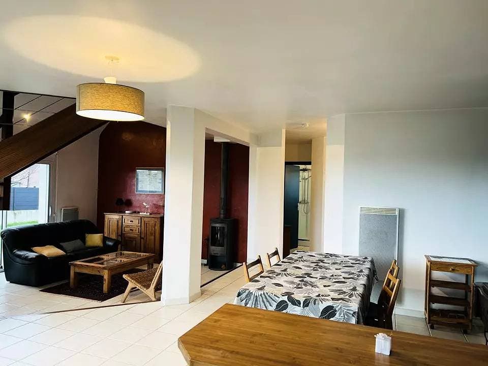 Foto 4 von 26: Helles Haus 8 Personen in der Nähe von Fort-Blocqué Strand - Wifi, Garten, Parkplatz
