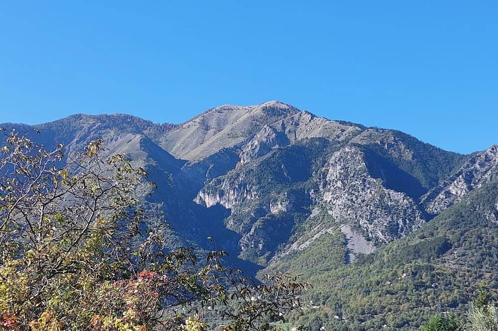Le Serre 2 - Apartment in a detached house in the mountains 1