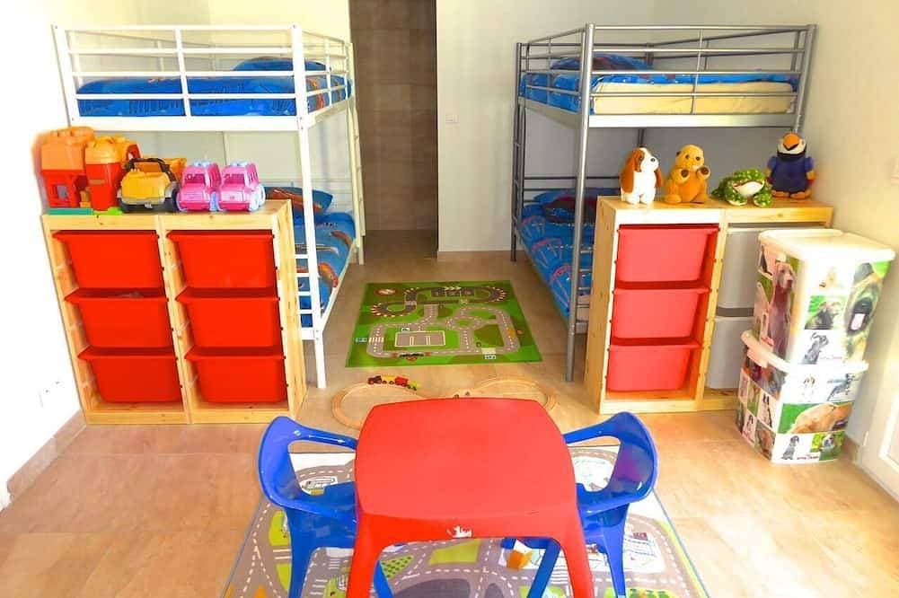Foto 13 von 26: Villa klimatisiert, geheiztes Innen-Schwimmbad, Paradis für Kinder, WIFI