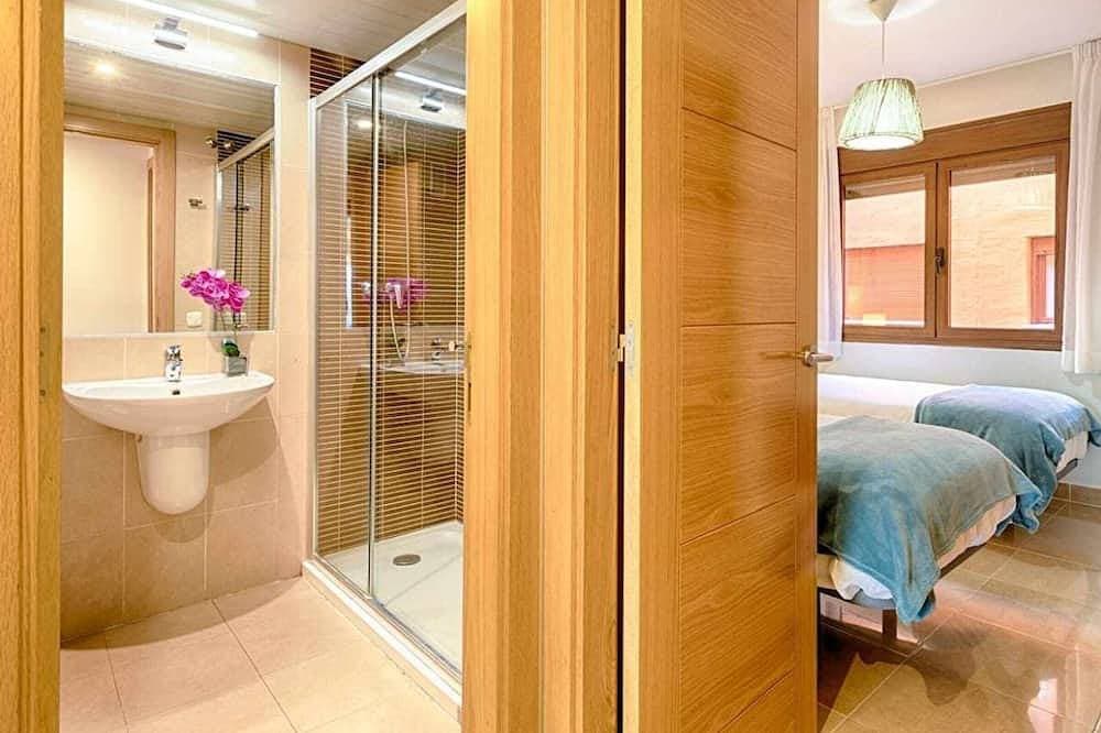 Foto 8 von 25: Fabelhafte 2-Zimmer-Wohnung in Estepona mit Pool und am Strand