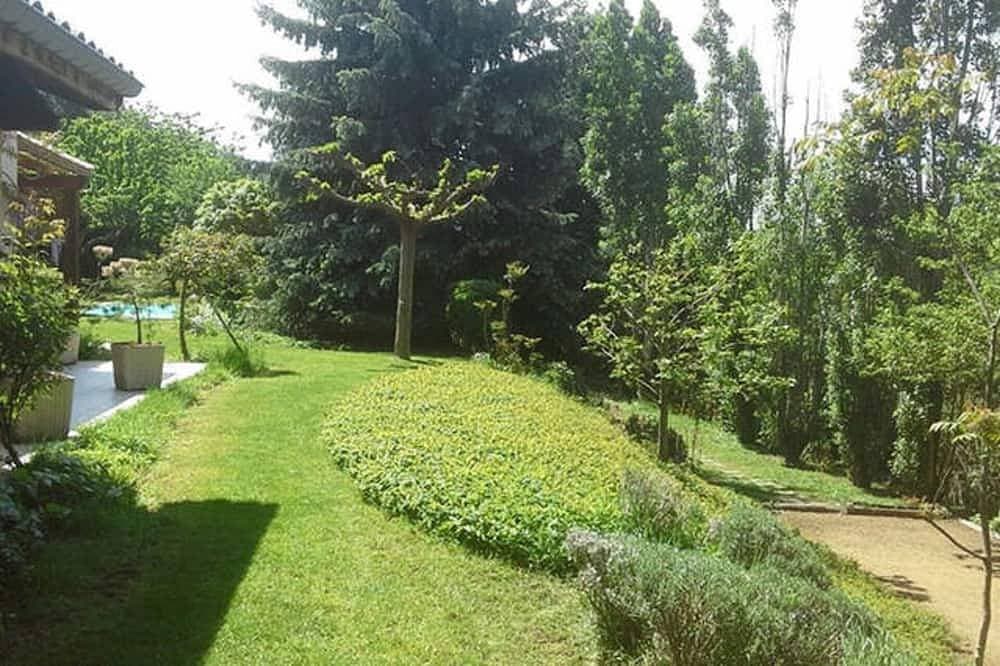 Foto 6 von 28: Haus auf dem Land, Swimmingpool, 3000 m2 Grundstück, herrliche Aussicht