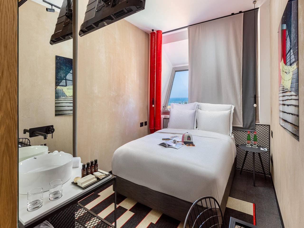 Foto 2 von 58: Dancenter Brut Seafront Hotel Tel Aviv - Klassisches Doppelzimmer