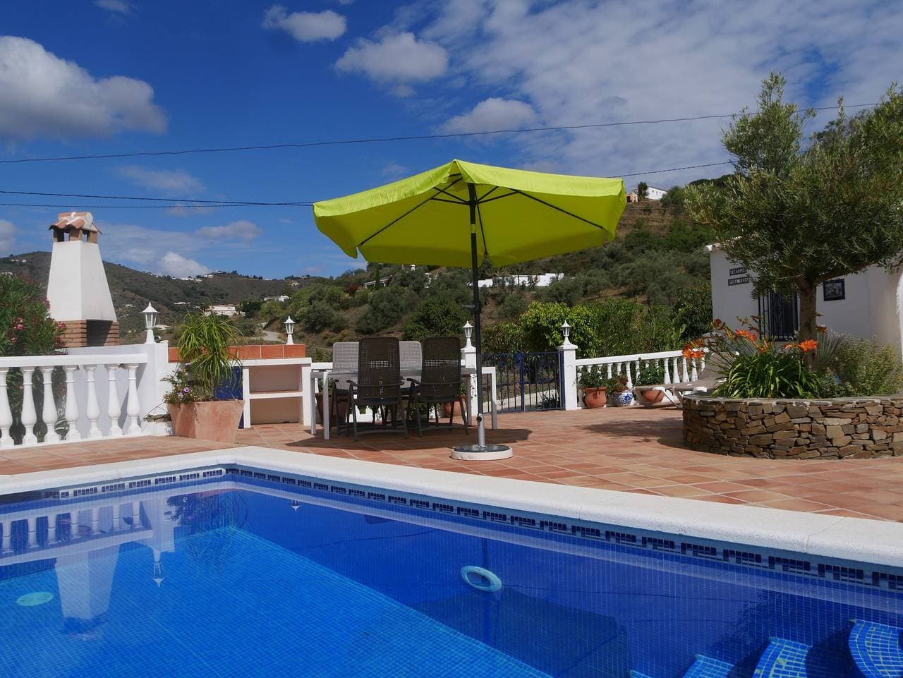 Foto 7 von 29: Ferienhaus "Cortijo Pura Vida" mit Bergblick, Pool, Terrasse & Garten