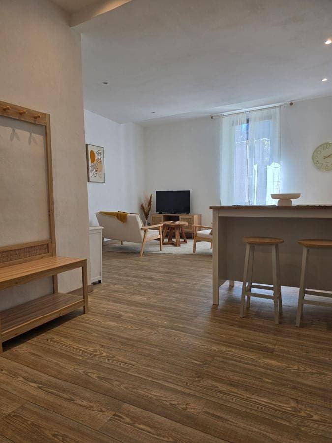 Foto 4 von 9: One-Bedroom Apartment