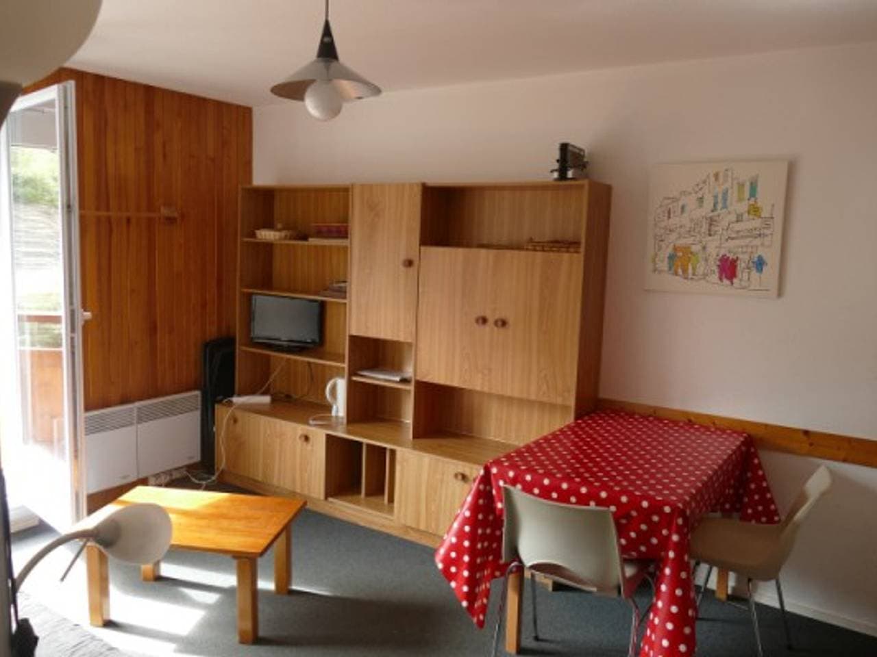 Foto 2 von 10: 2-Zimmer-Wohnung an der Piste mit Balkon